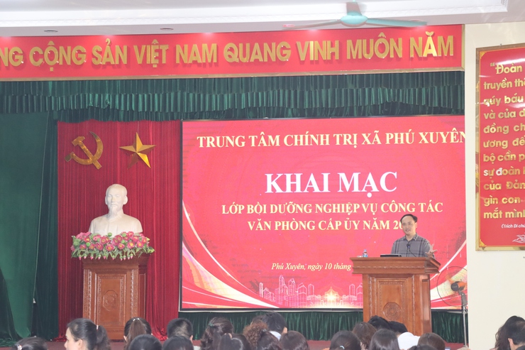 Lớp bồi dưỡng nghiệp vụ công tác Văn phòng cấp uỷ năm 2026- Ảnh 1.