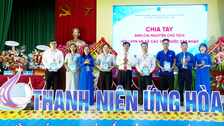 Thanh niên Ứng Hòa “Yêu nước - Khát vọng - Đoàn kết - Tiên phong - Sáng tạo - Tự tin” bước vào kỷ nguyên mới.- Ảnh 5.
