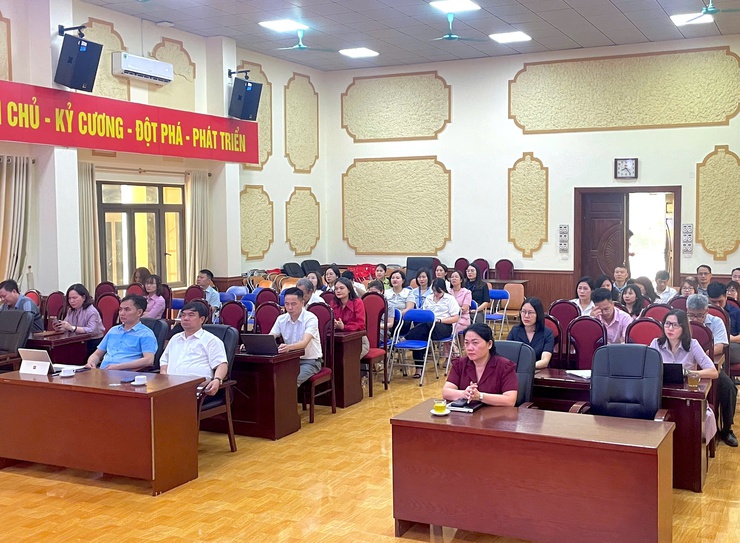 Xã Ngọc Hồi tham gia Hội nghị toàn quốc quán triệt, triển khai Nghị quyết Hội nghị Trung ương lần thứ hai, khóa XIV- Ảnh 3.