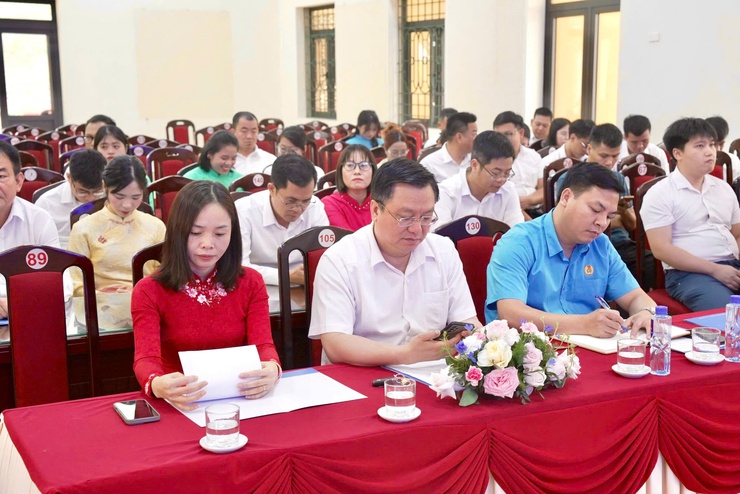 Đại hội Công đoàn Ban quản lý dự án Đầu tư - Hạ tầng xã Thiên Lộc lần thứ I, nhiệm kỳ 2025 - 2030- Ảnh 2.
