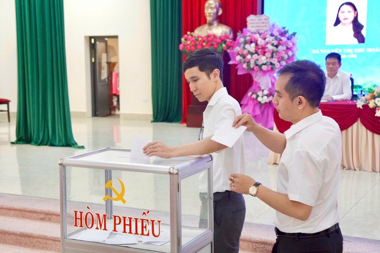 Đại hội Công đoàn Ban quản lý dự án Đầu tư - Hạ tầng xã Thiên Lộc lần thứ I, nhiệm kỳ 2025 - 2030- Ảnh 10.