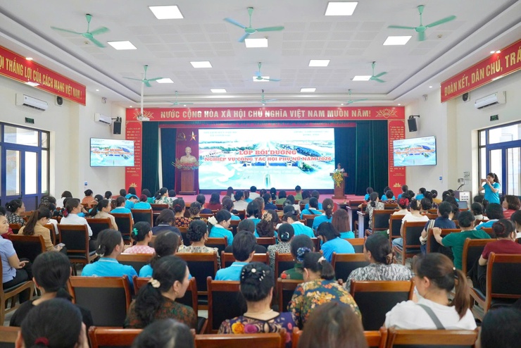Lớp bồi dưỡng nghiệp vụ công tác Hội Phụ nữ xã Thiên Lộc năm 2026- Ảnh 1.