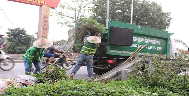 Phường Đông Ngạc tổ chức ra quân tổng vệ sinh môi trường, ra mắt mô hình “Mái đê xanh” chào mừng kỷ niệm 51 năm Ngày Giải phóng miền Nam, thống nhất đất nước (30/4/1975 – 30/4/2026)- Ảnh 9.