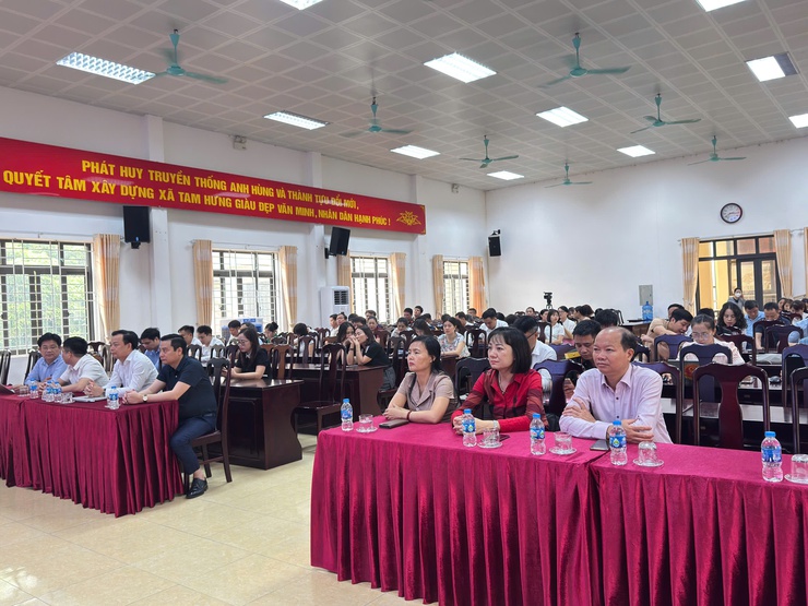 Xã Tam Hưng tiếp sóng hội nghị nghiên cứu, học tập, quán triệt nghị quyết hội nghị lần thứ hai Ban chấp hành Trung ương đảng khóa XIV- Ảnh 3.