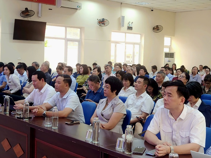 Đảng bộ phường Giảng Võ tổ chức các điểm cầu trực tuyến học tập, quán triệt Nghị quyết Trung ương lần thứ hai khóa XIV- Ảnh 3.