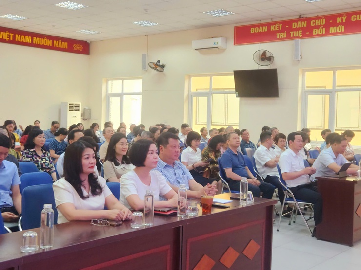 Đảng bộ phường Giảng Võ tổ chức các điểm cầu trực tuyến học tập, quán triệt Nghị quyết Trung ương lần thứ hai khóa XIV- Ảnh 2.