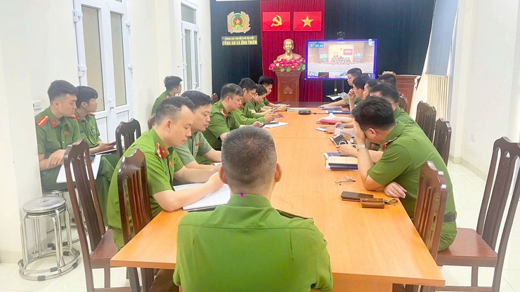 Đảng ủy xã Ứng Thiên tiếp sóng Hội nghị toàn quốc nghiên cứu, học tập và triển khai thực hiện Nghị quyết Trung ương 2- Ảnh 5.