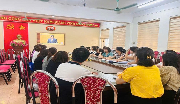Đảng bộ phường Đông Ngạc nghiên cứu, học tập, quán triệt và triển khai thực hiện Nghị quyết Hội nghị lần thứ hai Ban Chấp hành Trung ương Đảng khóa XIV- Ảnh 6.