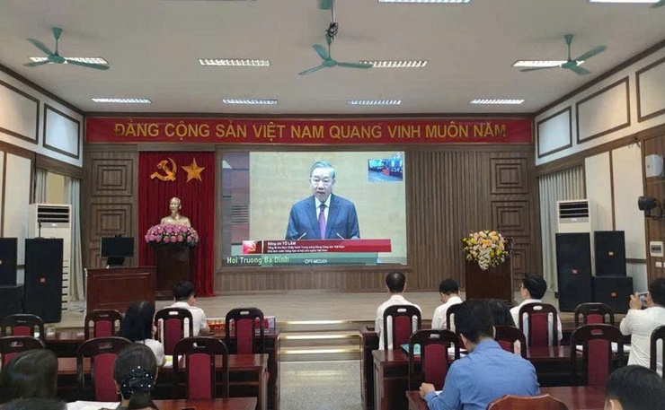 Đảng bộ phường Đông Ngạc nghiên cứu, học tập, quán triệt và triển khai thực hiện Nghị quyết Hội nghị lần thứ hai Ban Chấp hành Trung ương Đảng khóa XIV- Ảnh 9.