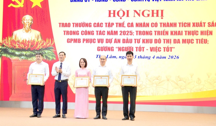XÃ THƯ LÂM KHEN THƯỞNG CÁC TẬP THỂ, CÁ NHÂN CÓ THÀNH TÍCH XUẤT SẮC NĂM 2025- Ảnh 7.