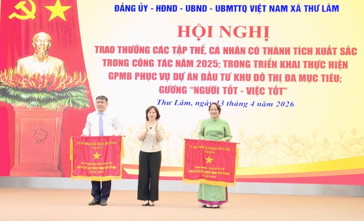 XÃ THƯ LÂM KHEN THƯỞNG CÁC TẬP THỂ, CÁ NHÂN CÓ THÀNH TÍCH XUẤT SẮC NĂM 2025- Ảnh 5.