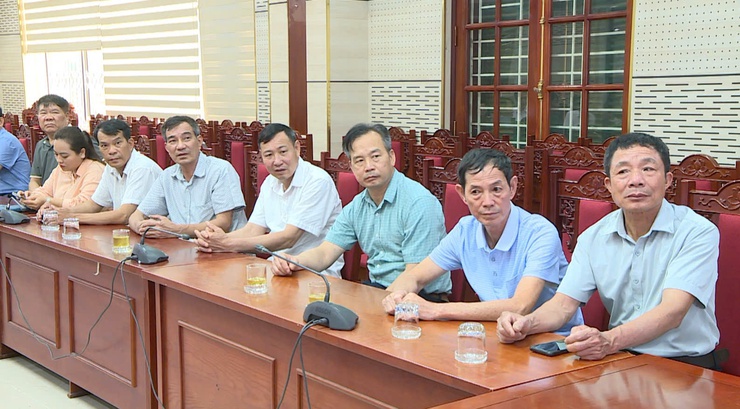 Đảng ủy xã Phúc Thọ tiếp sóng Hội nghị toàn quốc quán triệt, triển khai thực hiện Nghị quyết Trung ương 2 (khóa XIV)- Ảnh 7.