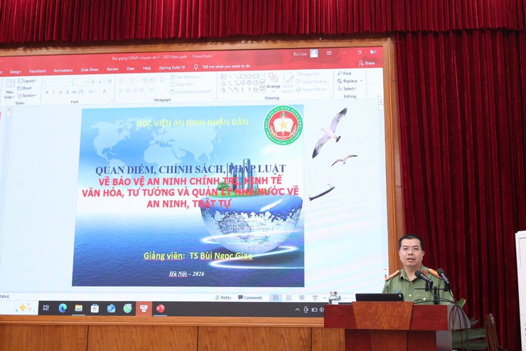 Khai mạc lớp bồi dưỡng kiến thức quốc phòng và an ninh dành cho đối tượng 4 năm 2026- Ảnh 3.