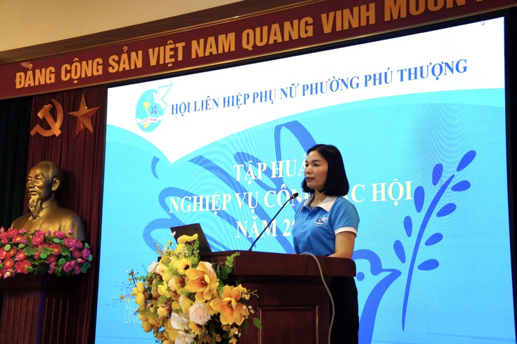 Phường Phú Thượng: Lan tỏa yêu thương qua chương trình trao quà phụ nữ khuyết tật nhân Ngày Người khuyết tật Việt Nam- Ảnh 5.