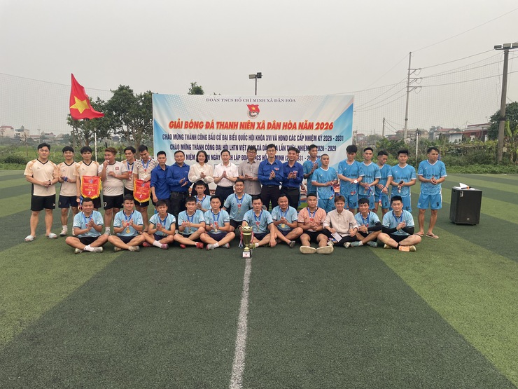  CHUNG KẾT GIẢI BÓNG ĐÁ THANH NIÊN xã Dân Hoà năm 2026: Đội FC Dân Hòa vô địch, cầu thủ Minh Thạch giành Vua phá lưới- Ảnh 5.