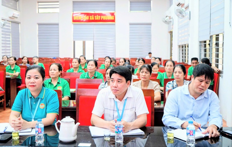 HỘI NÔNG DÂN XÃ TÂY PHƯƠNG TỔ CHỨC HỘI NGHỊ TRIỂN KHAI NHIỆM VỤ NĂM 2026- Ảnh 1.