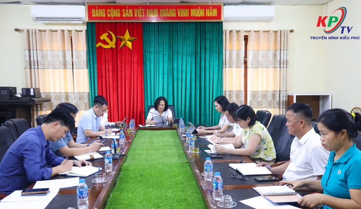 UBND xã Kiều Phú làm việc với Ban Quản lý dự án Đầu tư – Hạ tầng về việc thực hiện tiến độ giải phóng mặt bằng một số Dự án thuộc lĩnh vực văn hoá xã hội trên địa bàn.- Ảnh 1.