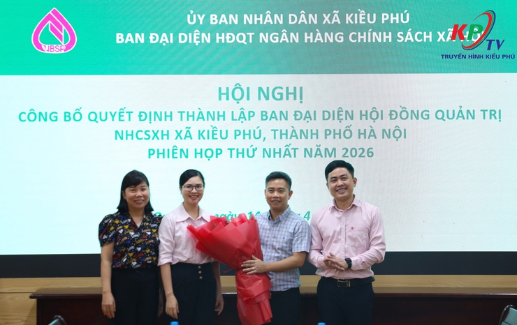 UBND xã Kiều Phú công bố Quyết định thành lập Ban đại diện Hội đồng quản trị Ngân hàng Chính sách xã hội xã và tiến hành họp phiên thứ nhất năm 2026.- Ảnh 3.