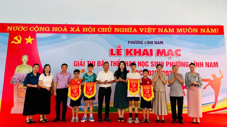 Trường Tiểu học Thúy Lĩnh đạt thành tích tốt trong giải thi đấu thể thao học sinh Phường Lĩnh Nam, năm học 2025 - 2026- Ảnh 1.