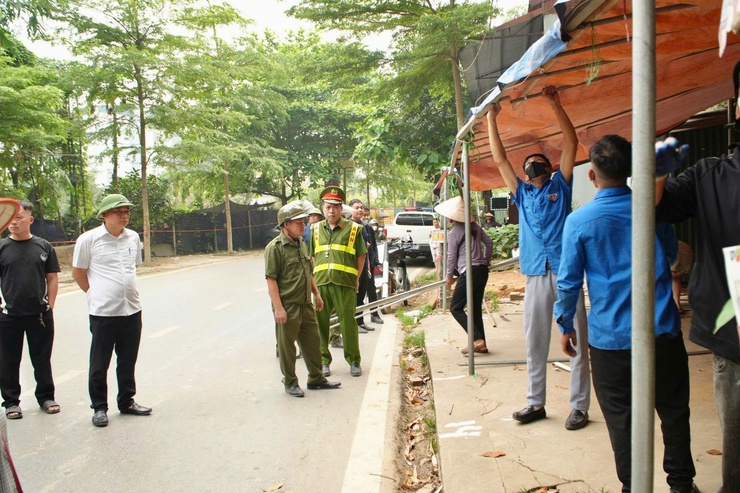 TÂY PHƯƠNG TIẾP TỤC RA QUÂN LẬP LẠI TRẬT TỰ ĐÔ THỊ, TRẢ LẠI ĐƯỜNG THÔNG HÈ THOÁNG- Ảnh 4.