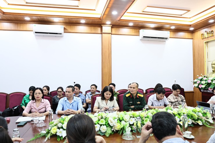 XÃ HOÀ XÁ TIẾP SÓNG HỘI NGHỊ TRỰC TUYẾN GIAO BAN QUÝ I/2026 CỦA THÀNH UỶ HÀ NỘI- Ảnh 3.