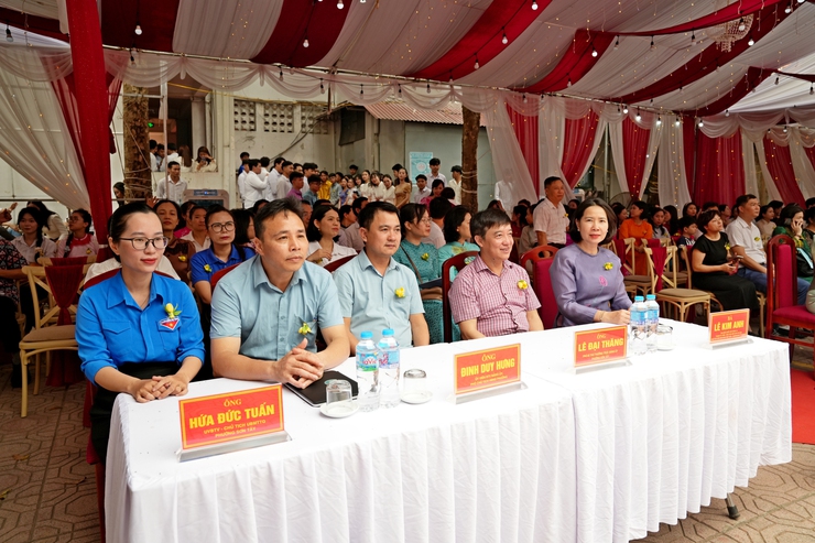 TRƯỜNG HỮU NGHỊ 80 TỔ CHỨC ĐÓN TẾT CHOL CHHNAM THMAY 2026 CHO LƯU HỌC SINH CAMPUCHIA  LAN TỎA GIÁ TRỊ VĂN HÓA, THẮT CHẶT TÌNH HỮU NGHỊ VIỆT NAM – CAMPUCHIA- Ảnh 1.