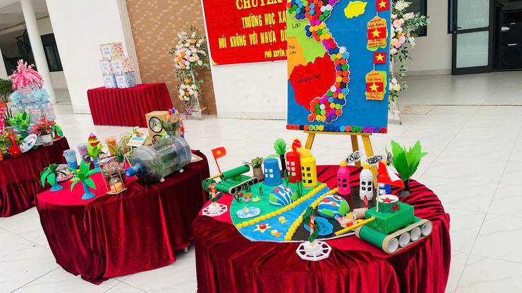 
Ngành Giáo dục xã Phú Xuyên chung tay giảm thiểu rác thải nhựa xây dựng trường học xanh
- Ảnh 4.