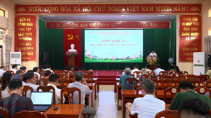 Tập huấn quy chế dân chủ ở cơ sở cho cán bộ 4 xã Thanh Oai, Bình Minh, Tam Hưng, Dân Hoà- Ảnh 1.