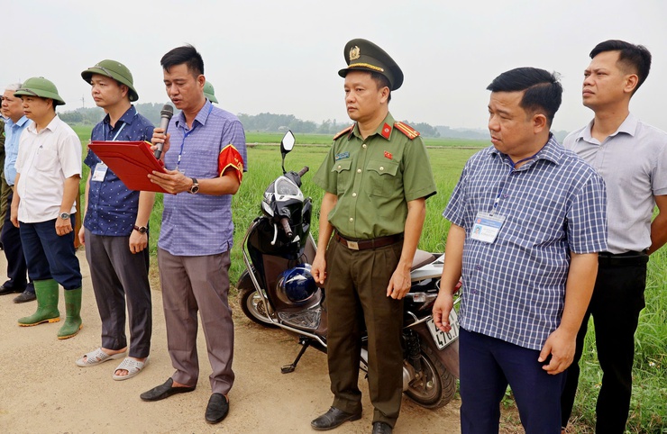Đoài Phương cưỡng chế kiểm đếm bắt buộc diện tích đất thuộc Dự án xây dựng hạ tầng kỹ thuật Cụm công nghiệp Sơn Đông

- Ảnh 2.