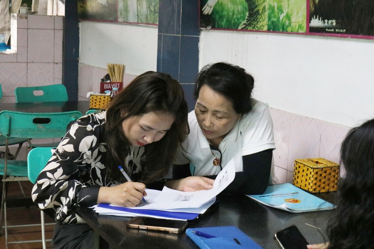 Đoàn kiểm tra liên ngành của UBND xã kiểm tra ATTP một số cơ sở kinh doanh, dịch vụ ăn uống và sản xuất thực phẩm tại thôn Thái Hòa, thôn Đạo Ngạn và thôn Liên Hợp- Ảnh 3.