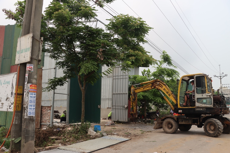 Phú Xuyên cưỡng chế trường hợp vi phạm đất đai tại thôn Nguyên Hanh- Ảnh 9.