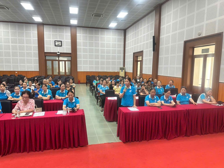 Hội LHPN phường Long Biên tổ chức tập huấn nghiệp vụ công tác Hội và quán triệt Chương trình hành động thực hiện Nghị quyết số 02-NQ/TW của Bộ Chính trị- Ảnh 3.