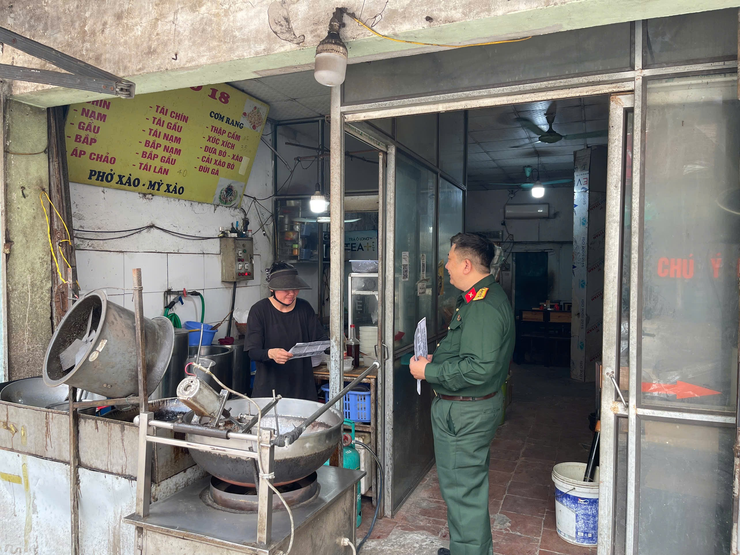 Hoài Đức hưởng ứng Tháng hành động vì an toàn thực phẩm từ 15/4-15/5/2026 “Bảo đảm an toàn thực phẩm, phòng ngừa ngộ độc thực phẩm trong dịch vụ ăn uống và thức ăn đường phố”- Ảnh 1.