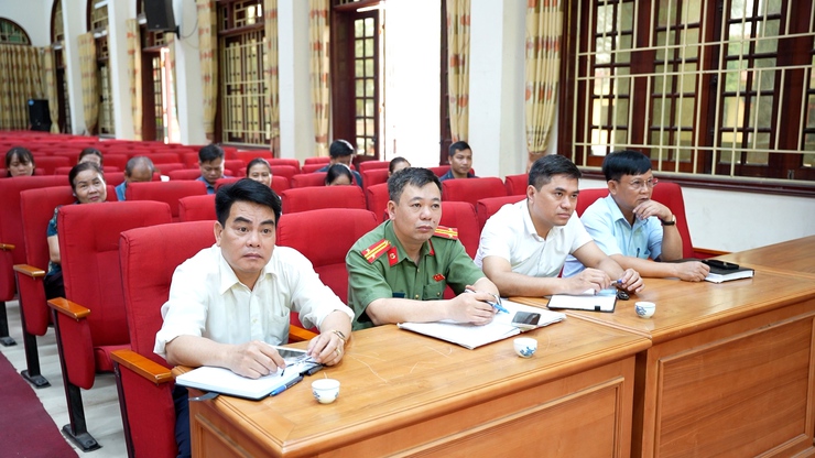 UBND xã tổ chức hội nghị triển khai kế hoạch tổ chức Lễ khánh thành và Lễ hội Đền Mẫu làng Quế Dương xã Dương Hoà- Ảnh 2.