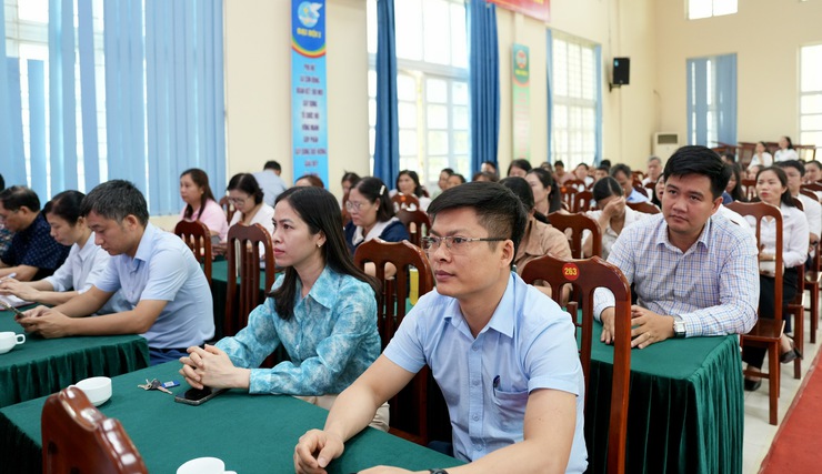 Xã Sơn Đồng tiếp sóng Hội nghị toàn quốc nghiên cứu, học tập, quán triệt, triển khai thực hiện Nghị quyết Hội nghị lần thứ hai Ban Chấp hành Trung ương Đảng khóa XIV- Ảnh 4.