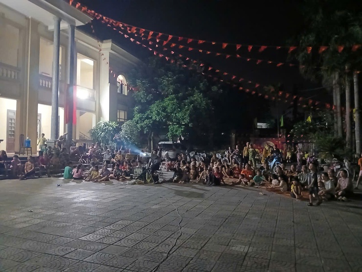 Vân Đình tổ chức chiếu phim lưu động phục vụ nhân dân, hướng tới kỷ niệm các ngày lễ lớn của đất nước trong năm 2026- Ảnh 1.