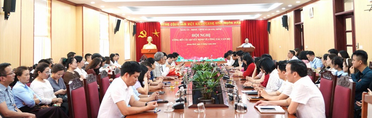 Đảng ủy xã Quang Minh tổ chức Hội nghị công bố các quyết định của Ban Thường vụ Đảng ủy về công tác cán bộ- Ảnh 1.