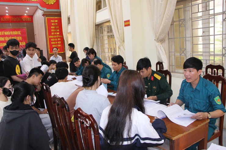 Phú Nghĩa: Nâng cao chất lượng quản lý nguồn lực quốc phòng qua kỳ đăng ký nghĩa vụ quân sự năm 2026- Ảnh 2.