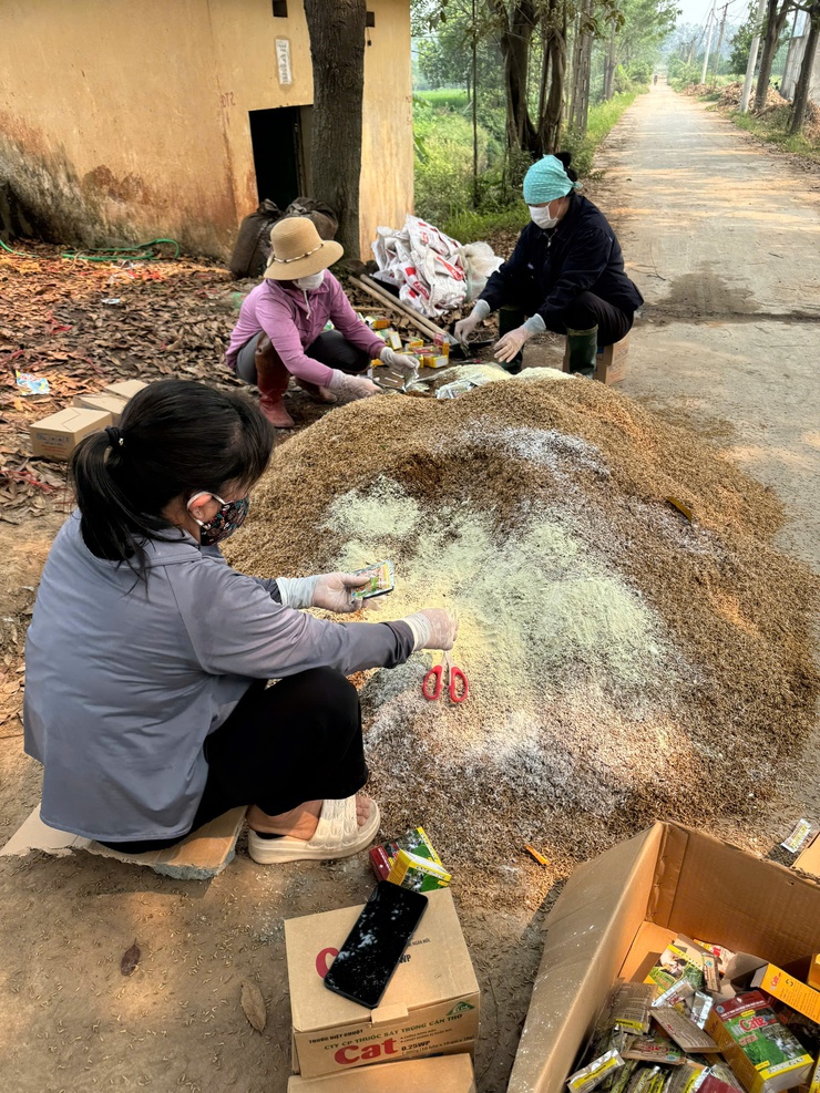 Xã Tây Phương triển khai chiến dịch diệt chuột bảo vệ sản xuất vụ Xuân 2026- Ảnh 2.