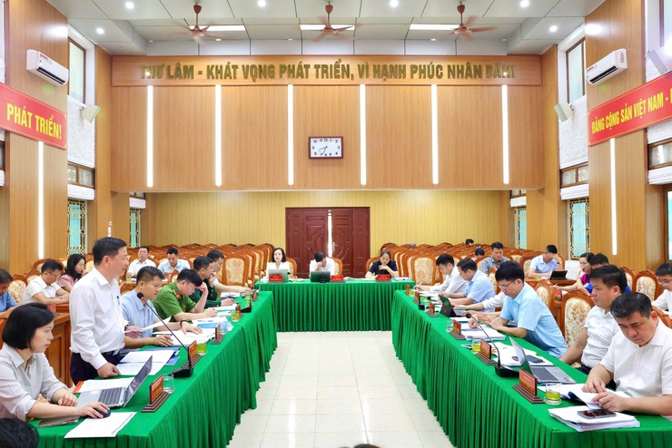 BCH Đảng bộ xã Thư Lâm khóa I, nhiệm kỳ 2025-2030 tổ chức Hội nghị lần thứ Chín
- Ảnh 6.