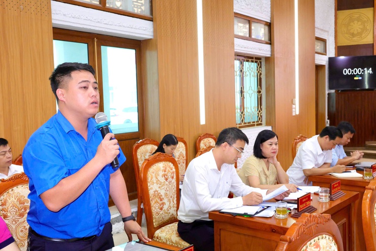 BCH Đảng bộ xã Thư Lâm khóa I, nhiệm kỳ 2025-2030 tổ chức Hội nghị lần thứ Chín
- Ảnh 15.