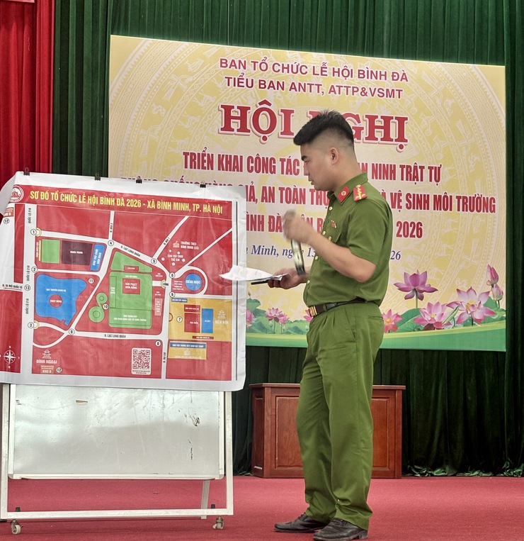 Hội nghị triển khai công tác đảm bảo an ninh trật tự,
phòng chống hàng giả, an toàn thực phẩm và bảo vệ môi trường Lễ hội Bình Đã xuân Bính Ngọ năm 2026- Ảnh 2.
