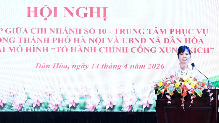 KÝ KẾT CHƯƠNG TRÌNH PHỐI HỢP TRIỂN KHAI MÔ HÌNH "TỔ HÀNH CHÍNH CÔNG XUNG KÍCH" TẠI XÃ DÂN HÒA

- Ảnh 6.