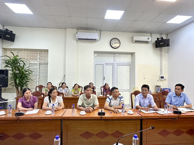 HỘI NGHỊ CÔNG BỐ QUYẾT ĐỊNH THÀNH LẬP TỔ KIỂM TRA, TRIỂN KHAI KẾ HOẠCH KIỂM TRA CÔNG TÁC DỒN ĐIỀN ĐỔI THỬA TẠI THÔN MẠNH TÂN, XÃ THƯ LÂM- Ảnh 1.