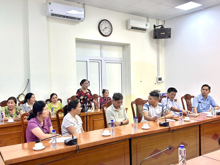 HỘI NGHỊ CÔNG BỐ QUYẾT ĐỊNH THÀNH LẬP TỔ KIỂM TRA, TRIỂN KHAI KẾ HOẠCH KIỂM TRA CÔNG TÁC DỒN ĐIỀN ĐỔI THỬA TẠI THÔN MẠNH TÂN, XÃ THƯ LÂM- Ảnh 5.