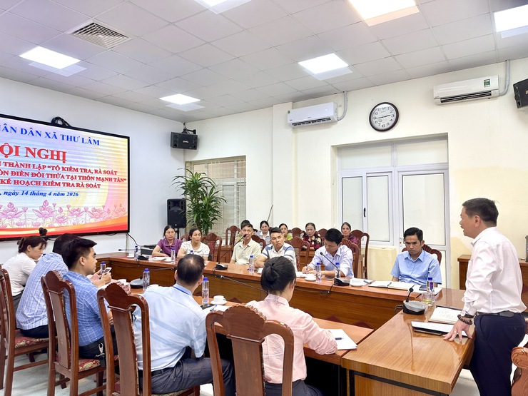 HỘI NGHỊ CÔNG BỐ QUYẾT ĐỊNH THÀNH LẬP TỔ KIỂM TRA, TRIỂN KHAI KẾ HOẠCH KIỂM TRA CÔNG TÁC DỒN ĐIỀN ĐỔI THỬA TẠI THÔN MẠNH TÂN, XÃ THƯ LÂM- Ảnh 3.