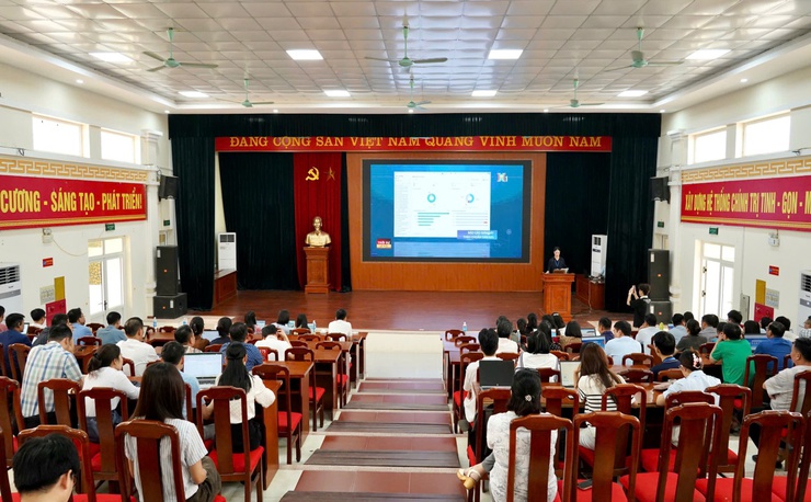 YÊN LÃNG TỔ CHỨC TẬP HUẤN TRIỂN KHAI HỆ THỐNG HANOIWORK CHO CÁN BỘ, CÔNG CHỨC TRÊN ĐỊA BÀN XÃ- Ảnh 1.