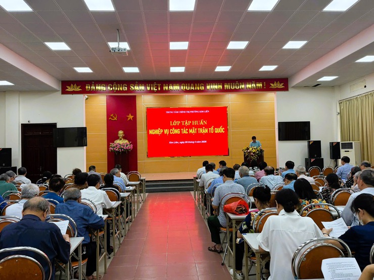 TRUNG TÂM CHÍNH TRỊ PHƯỜNG KIM LIÊN: NÂNG CAO CHẤT LƯỢNG ĐÀO TẠO, BỒI DƯỠNG CHÍNH TRỊ TẠI CƠ SỞ – NỀN TẢNG TRỰC TIẾP GÓP PHẦN CỦNG CỐ HỆ THỐNG CHÍNH TRỊ Ở CƠ SỞ VỮNG MẠNH, TOÀN DIỆN- Ảnh 2.