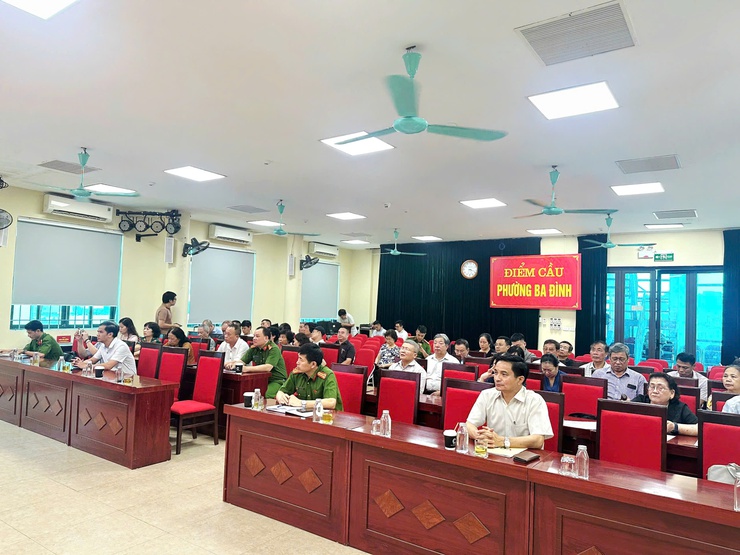Phường Ba Đình hướng dẫn triển khai nghị quyết về bảo đảm phòng cháy, chữa cháy- Ảnh 2.
