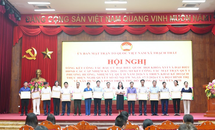 ỦY BAN MTTQ VIỆT NAM XÃ THẠCH THẤT TỔNG KẾT CÔNG TÁC BẦU CỬ; SƠ KẾT CÔNG TÁC MẶT TRẬN QUÝ I, TRIỂN KHAI NHIỆM VỤ QUÝ II NĂM 2026 VÀ QUÁN TRIỆT NGHỊ QUYẾT SỐ 02-NQ/TW- Ảnh 8.